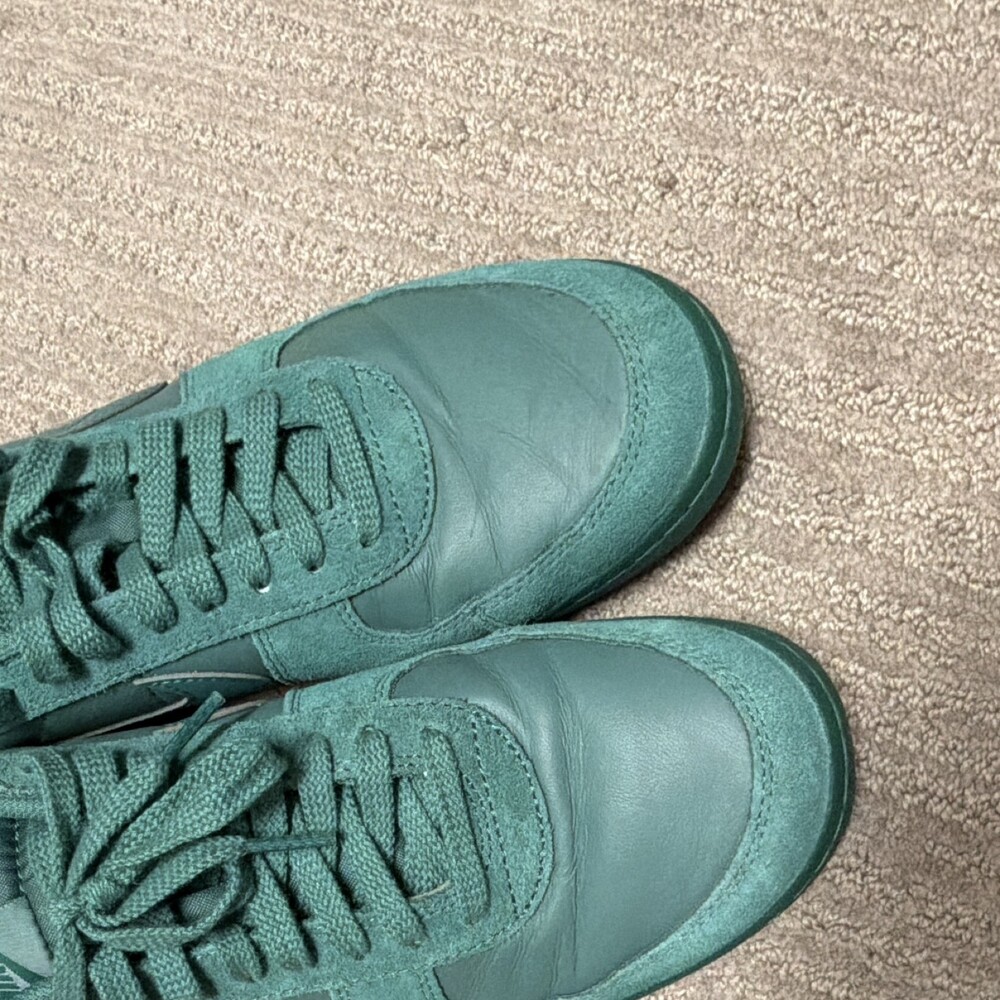 HW8568-300 Green Nike Court Vision Low Men's Size 12